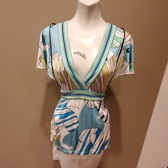 BCBGMaxAzria Tops - FLUTTER SLEEVE TOP